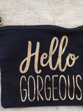 Pre-Owned Olive & Hill Hello Gorgeous Ladies Hand Bag Small